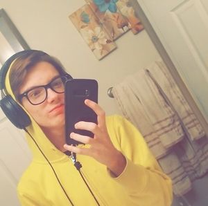 Meet your Posher, Cole